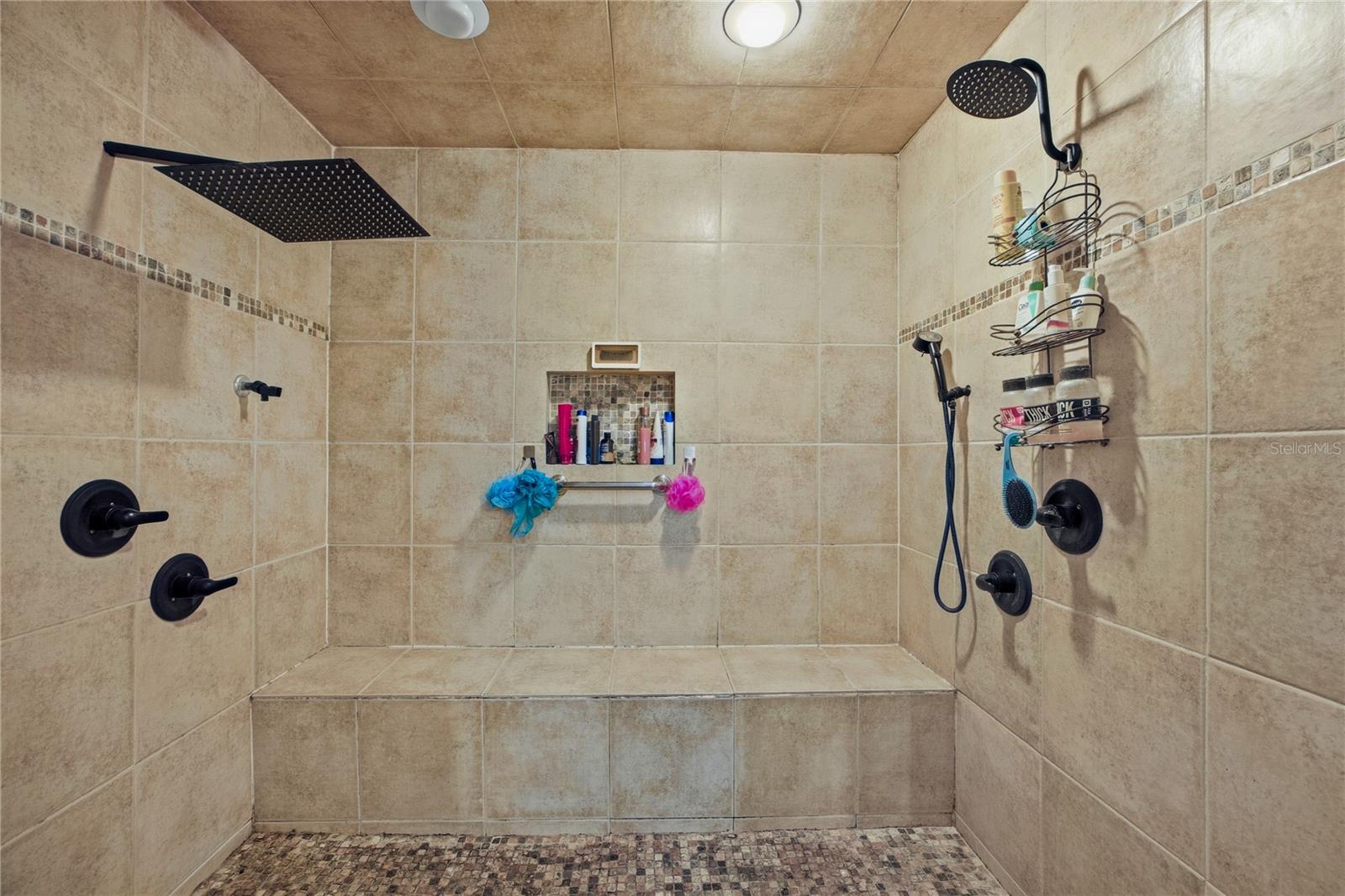 111 SW PRAIRIE ST, LAKE CITY, FL, 32024