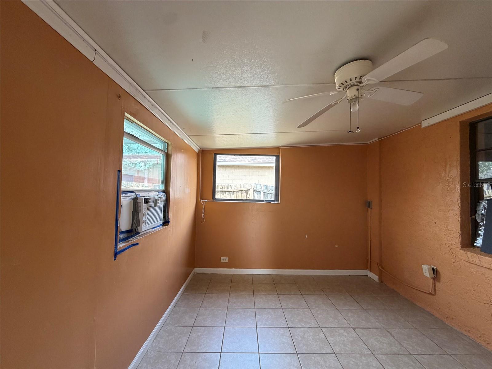 348 CORNWALLIS CT, KISSIMMEE, FL, 34758