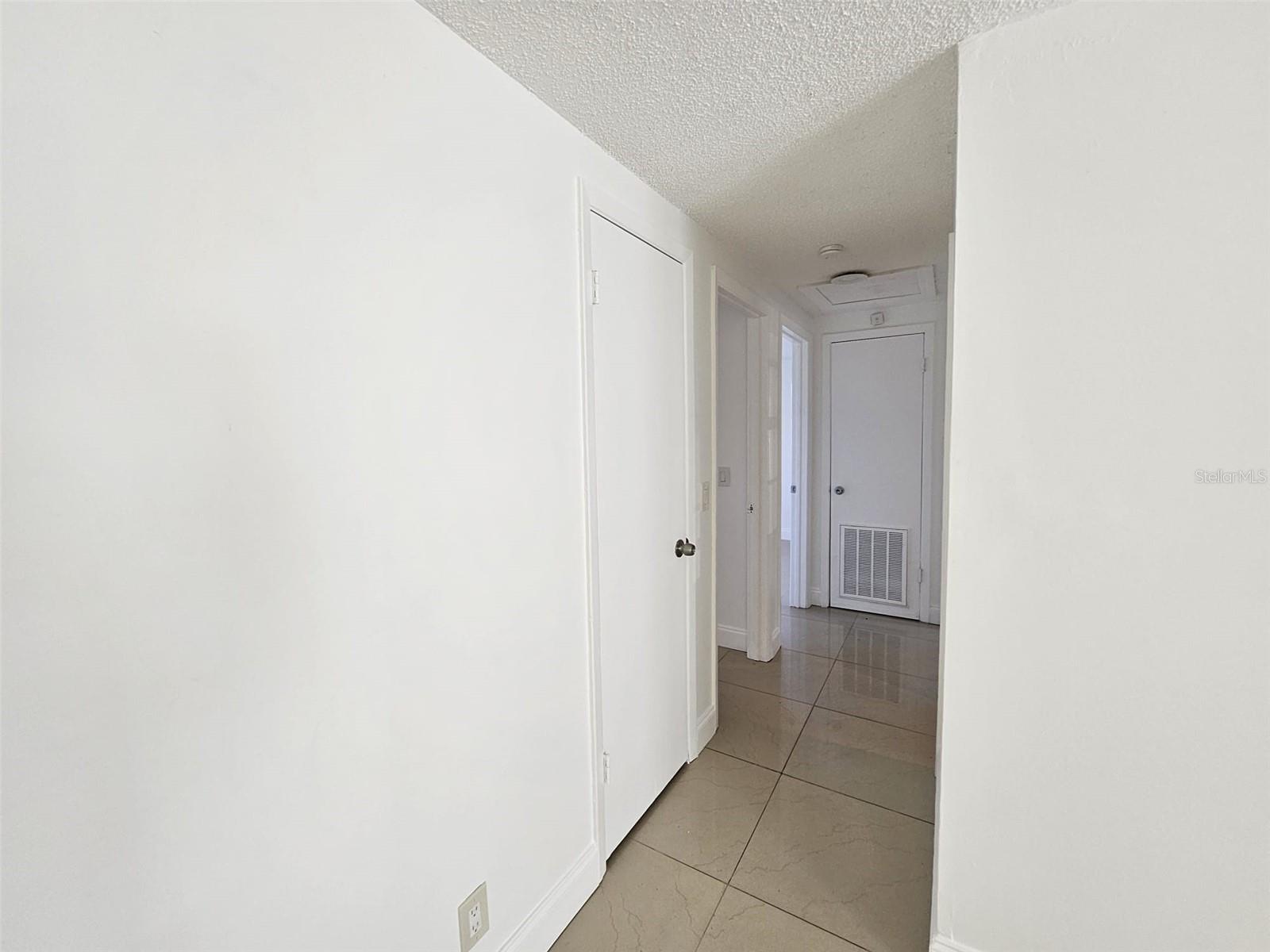 6004 FORTUNE PL, APOLLO BEACH, FL, 33572