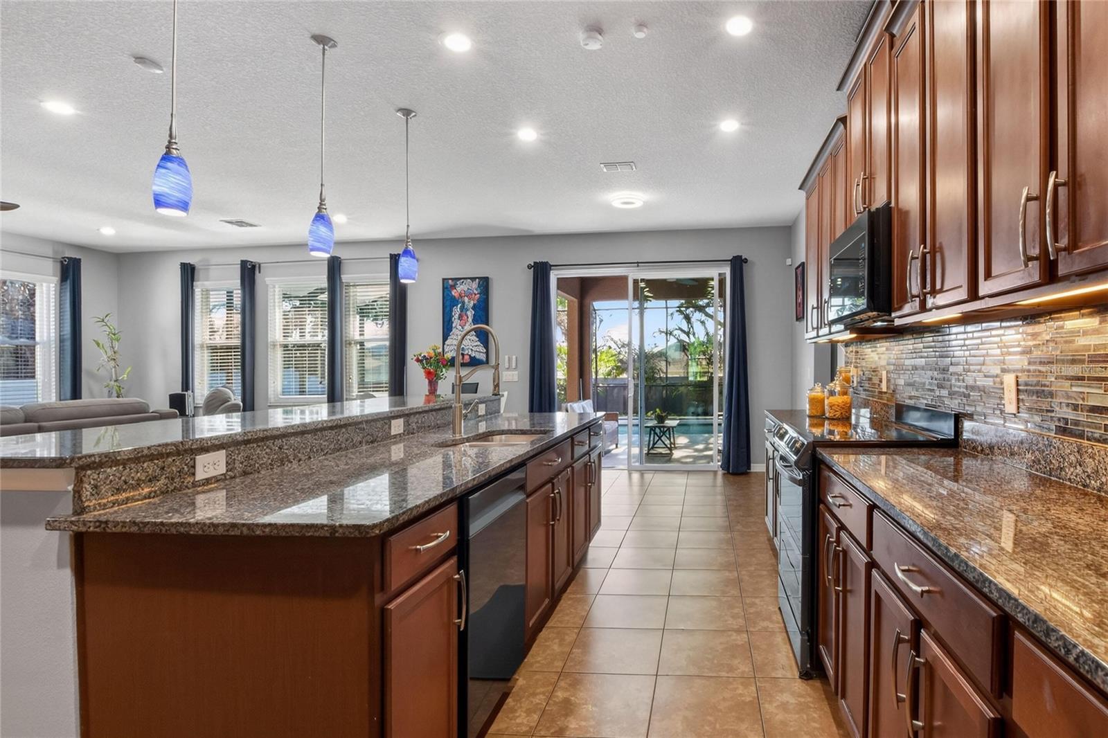 232 MAGNETA LOOP, AUBURNDALE, FL, 33823