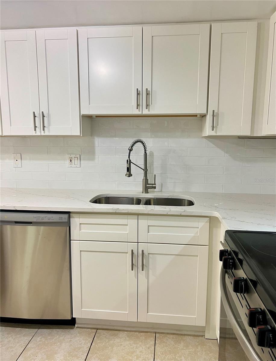 632 EDGEWATER DR #139, DUNEDIN, FL, 34698