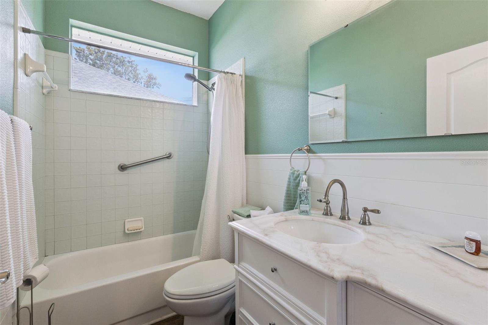 2360 PARK FOREST BLVD, MOUNT DORA, FL, 32757