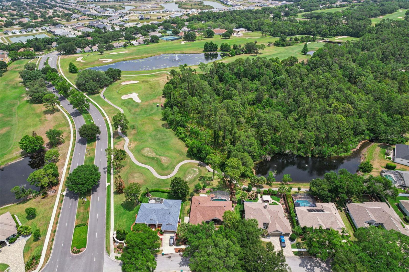 2360 PARK FOREST BLVD, MOUNT DORA, FL, 32757