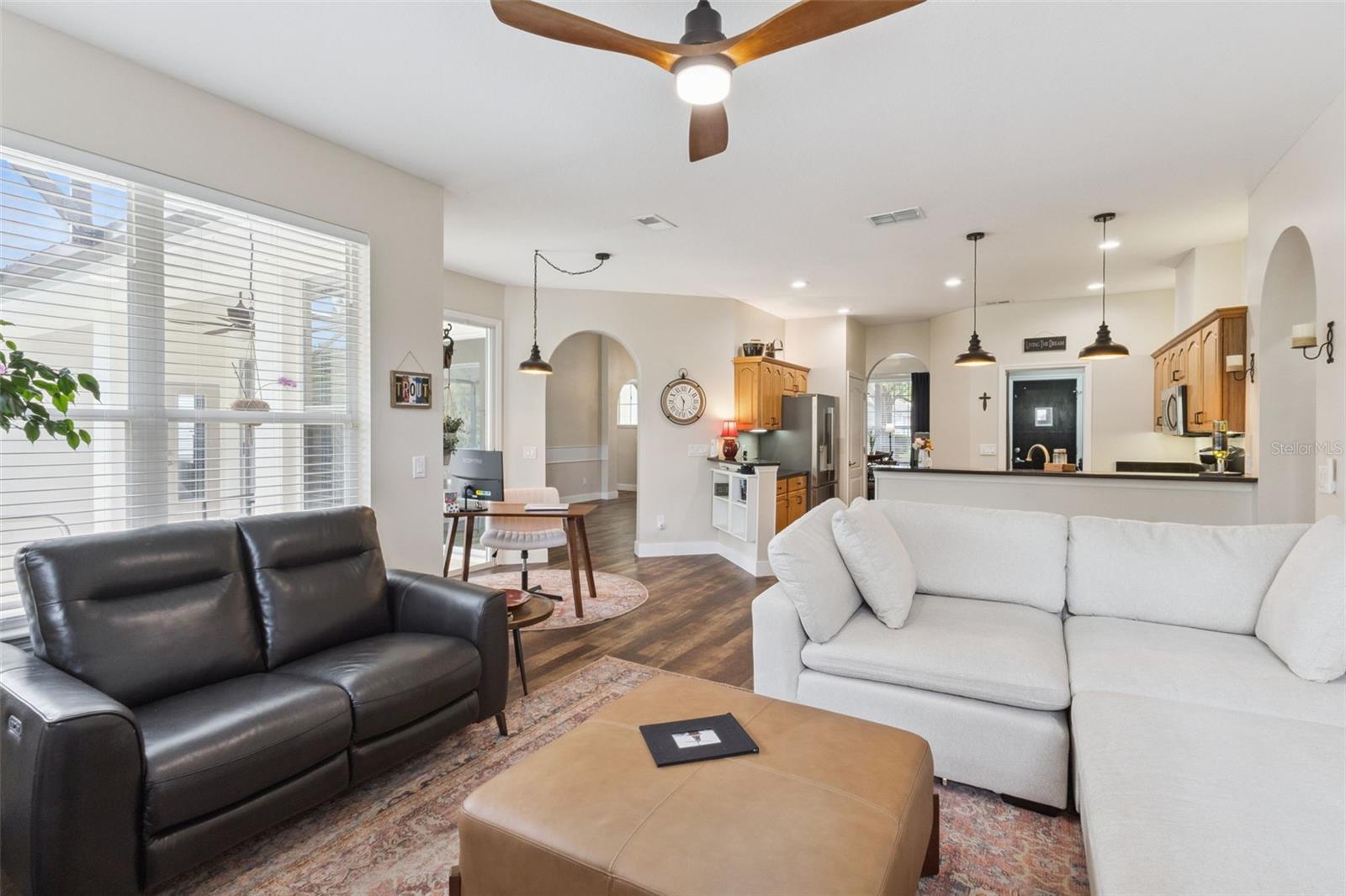 2360 PARK FOREST BLVD, MOUNT DORA, FL, 32757