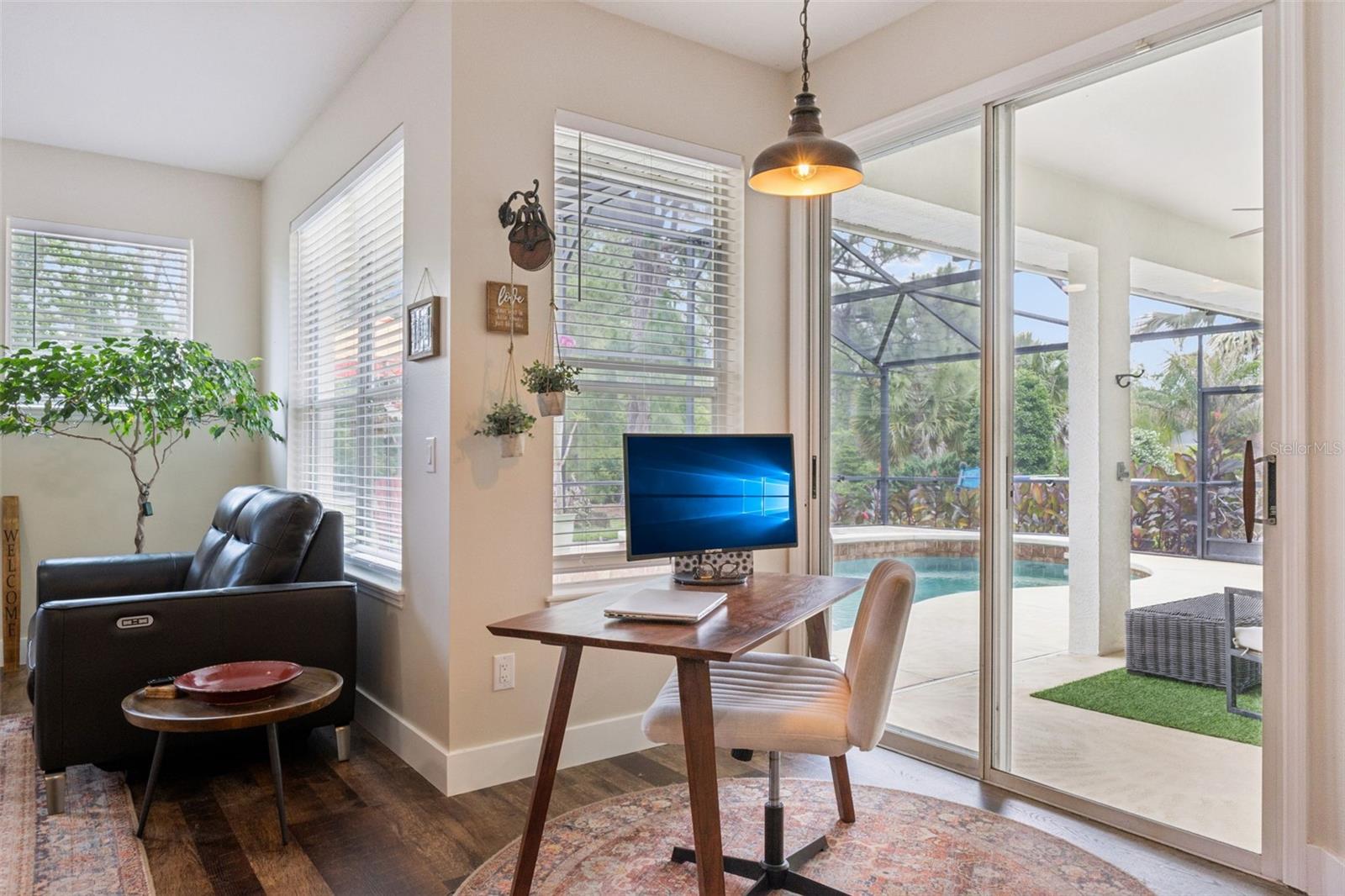2360 PARK FOREST BLVD, MOUNT DORA, FL, 32757