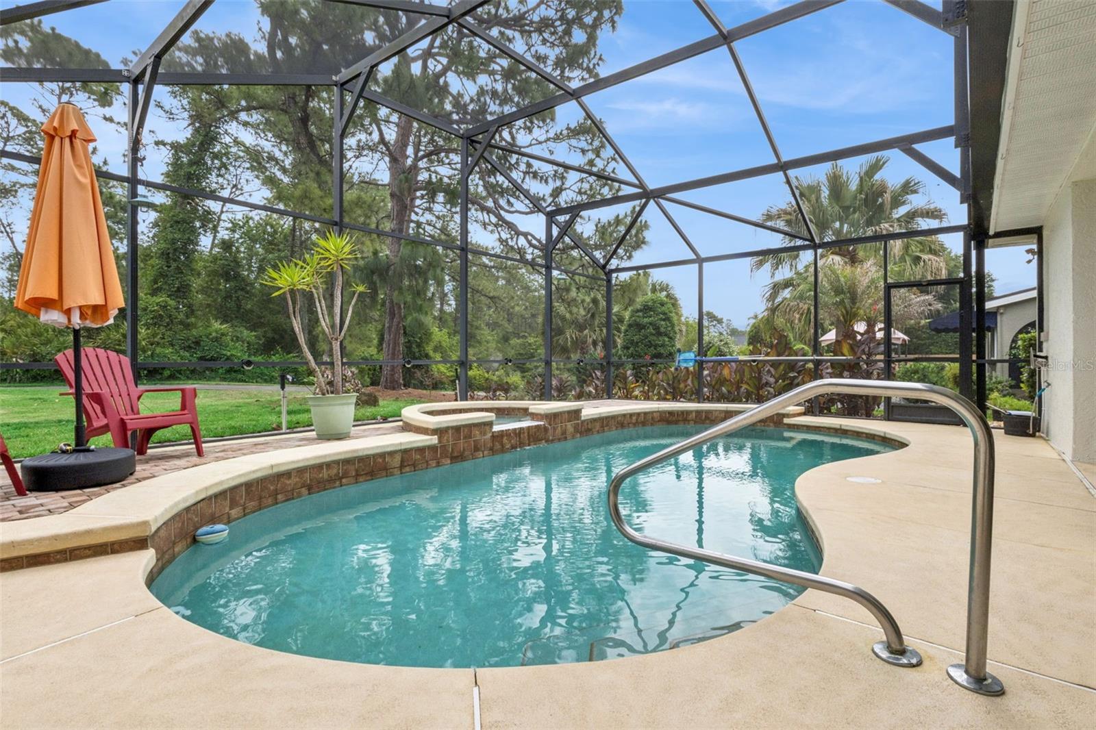 2360 PARK FOREST BLVD, MOUNT DORA, FL, 32757