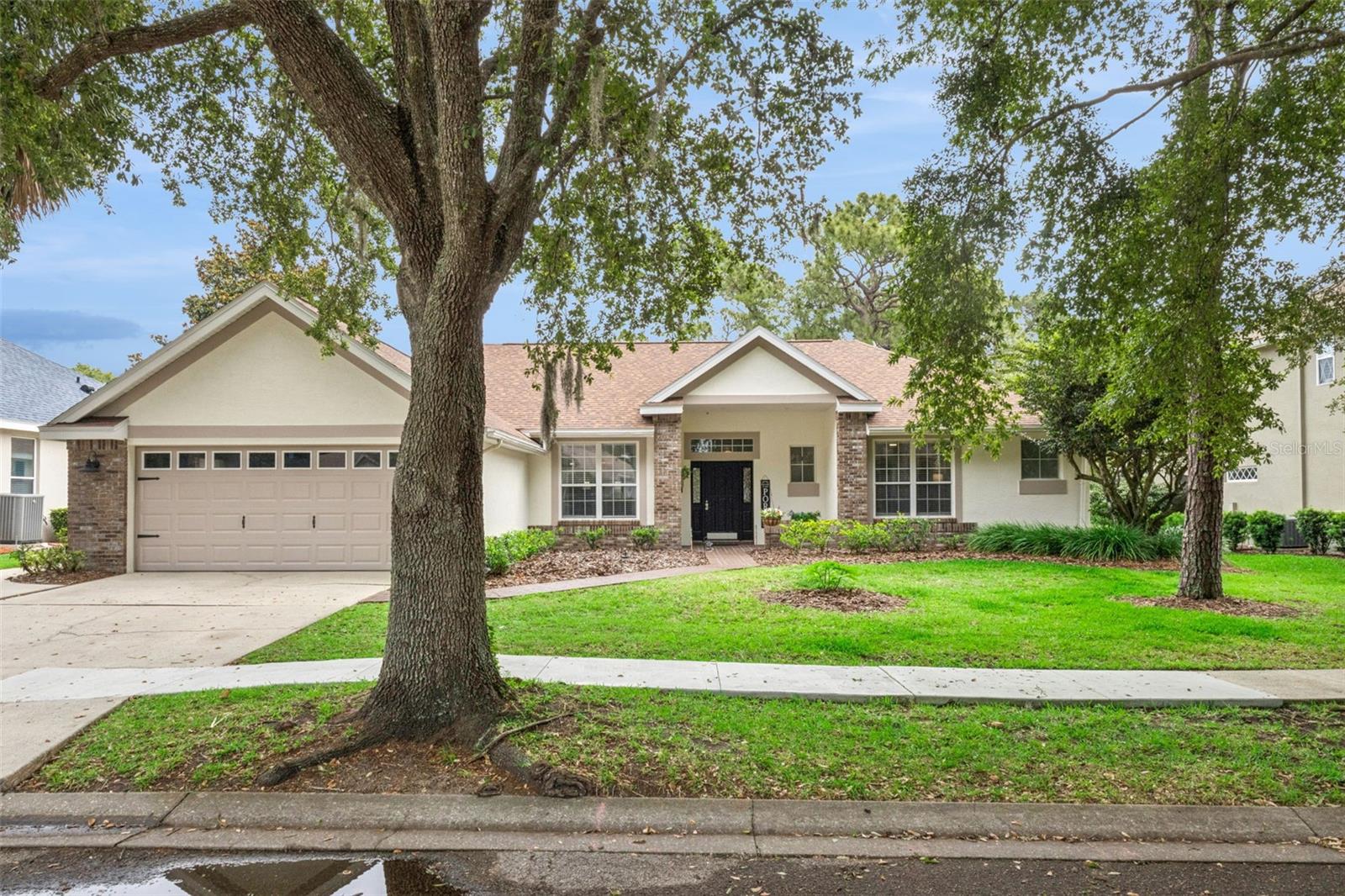 2360 PARK FOREST BLVD, MOUNT DORA, FL, 32757