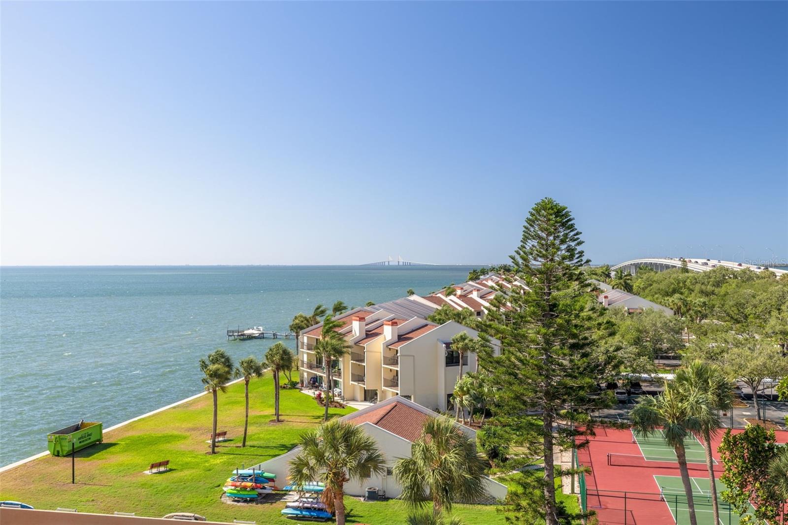 7432 SUNSHINE SKYWAY LN S #704, ST PETERSBURG, FL, 33711