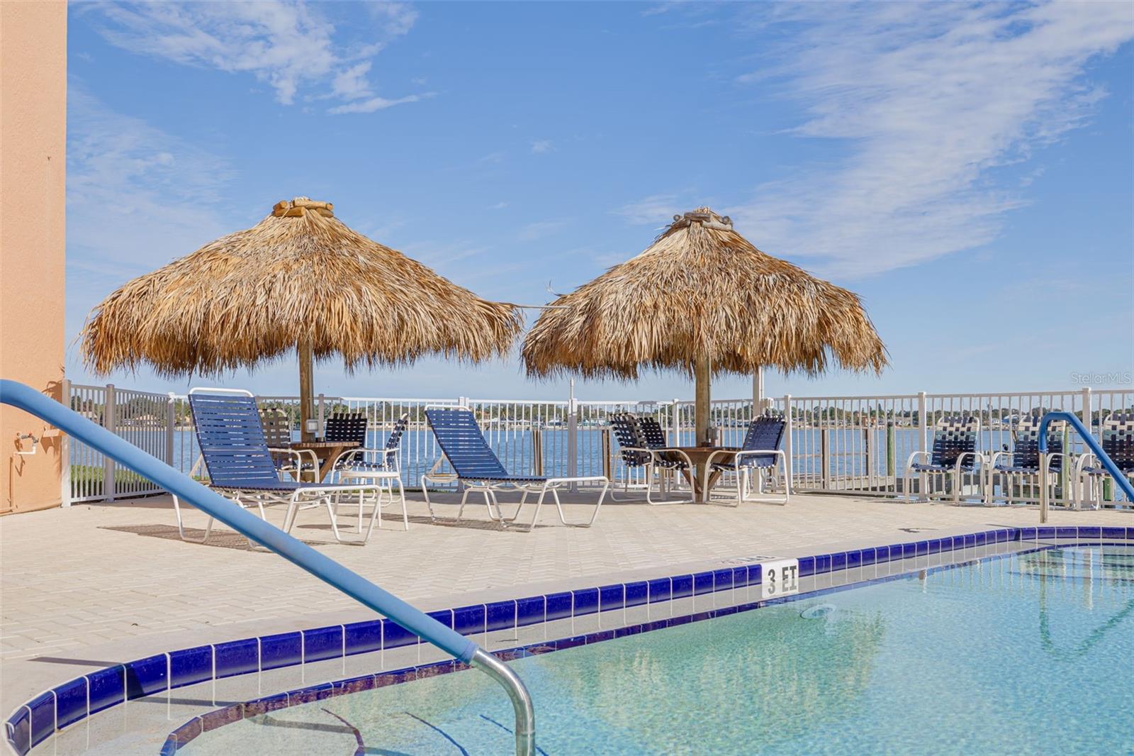 7432 SUNSHINE SKYWAY LN S #704, ST PETERSBURG, FL, 33711