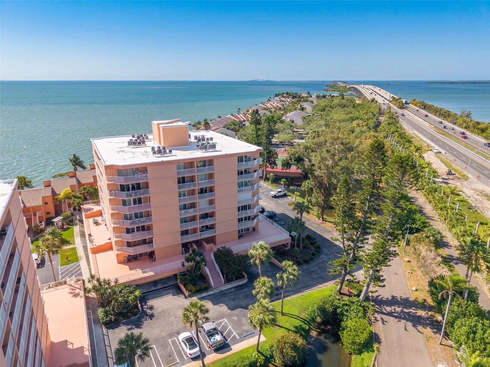 7432 SUNSHINE SKYWAY LN S #704, ST PETERSBURG, FL, 33711