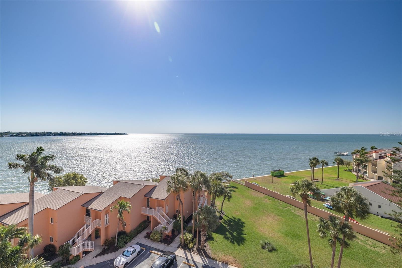 7432 SUNSHINE SKYWAY LN S #704, ST PETERSBURG, FL, 33711