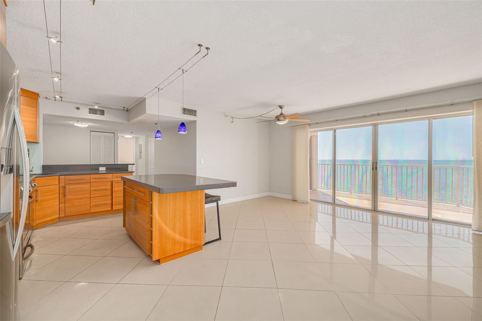 7432 SUNSHINE SKYWAY LN S #704, ST PETERSBURG, FL, 33711