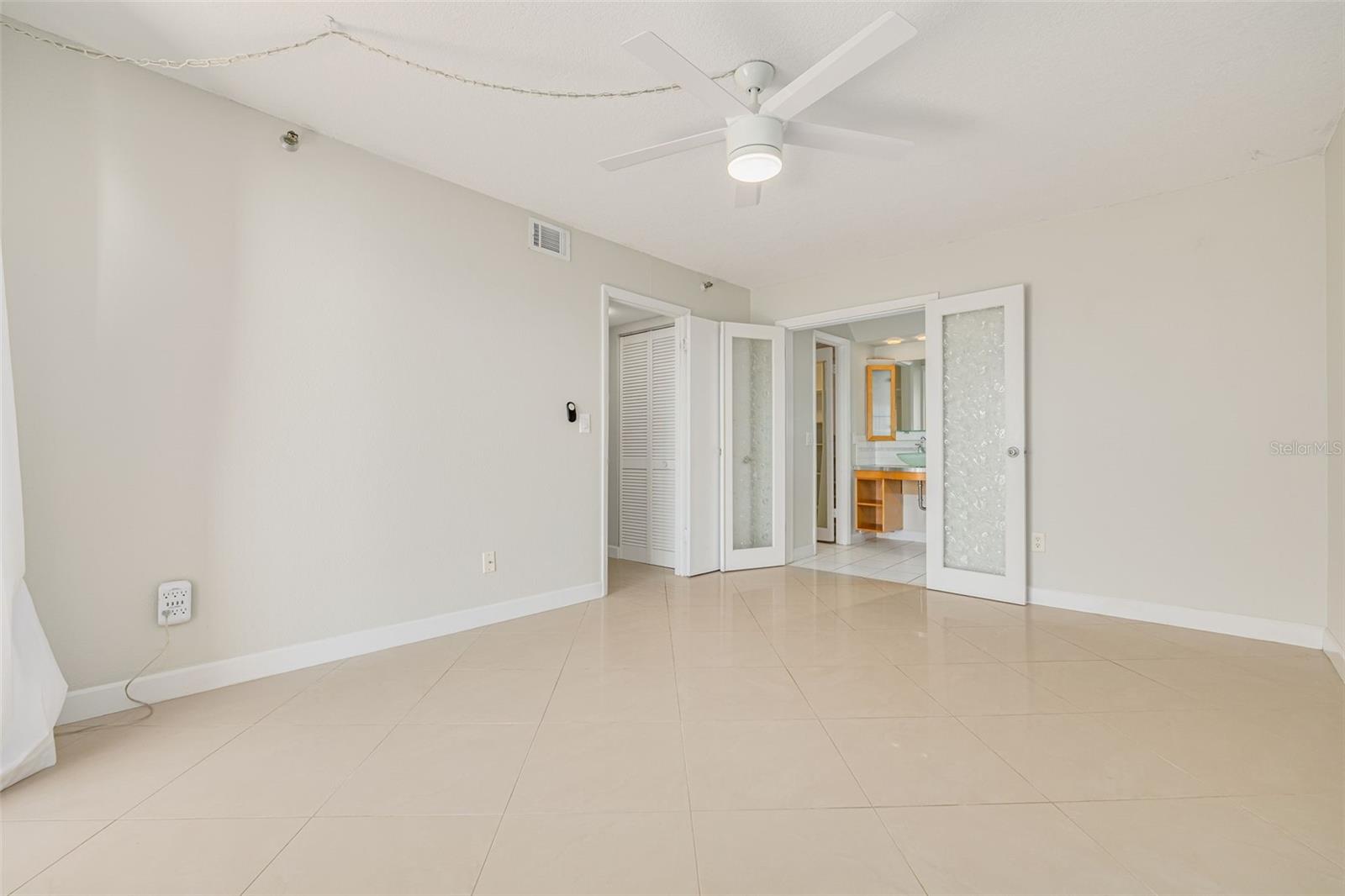 7432 SUNSHINE SKYWAY LN S #704, ST PETERSBURG, FL, 33711