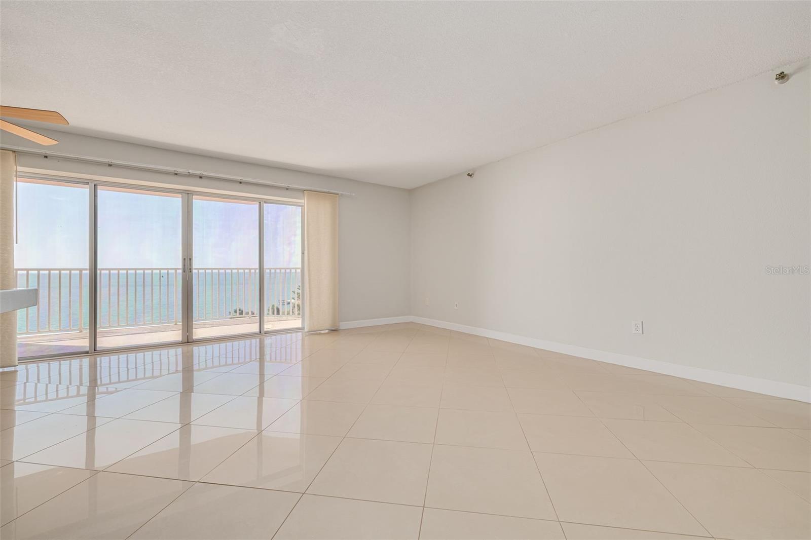 7432 SUNSHINE SKYWAY LN S #704, ST PETERSBURG, FL, 33711