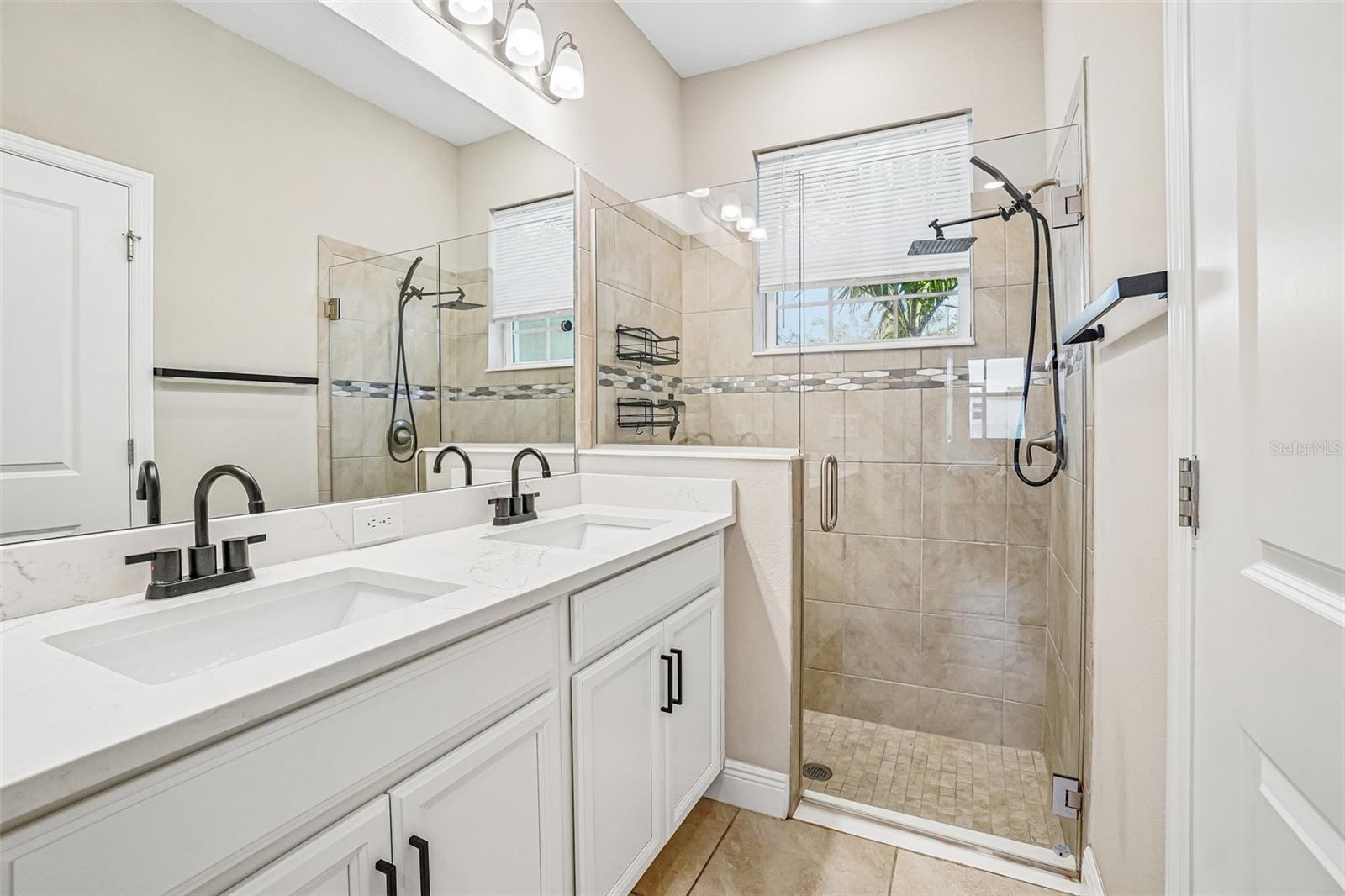 5282 NEIL DR, ST PETERSBURG, FL, 33714