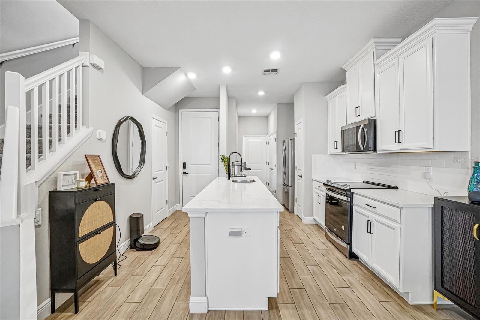 5282 NEIL DR, ST PETERSBURG, FL, 33714