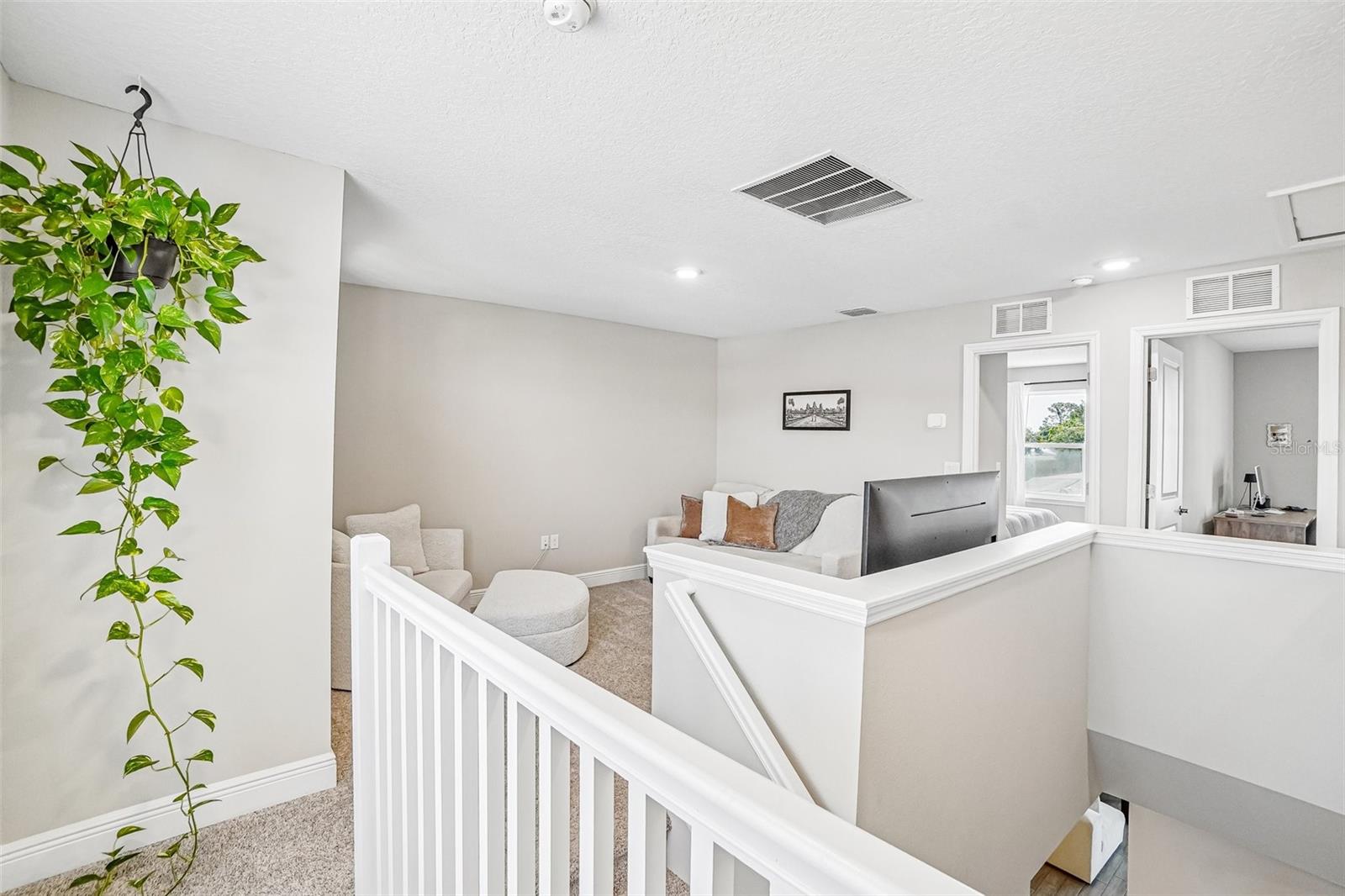 5282 NEIL DR, ST PETERSBURG, FL, 33714