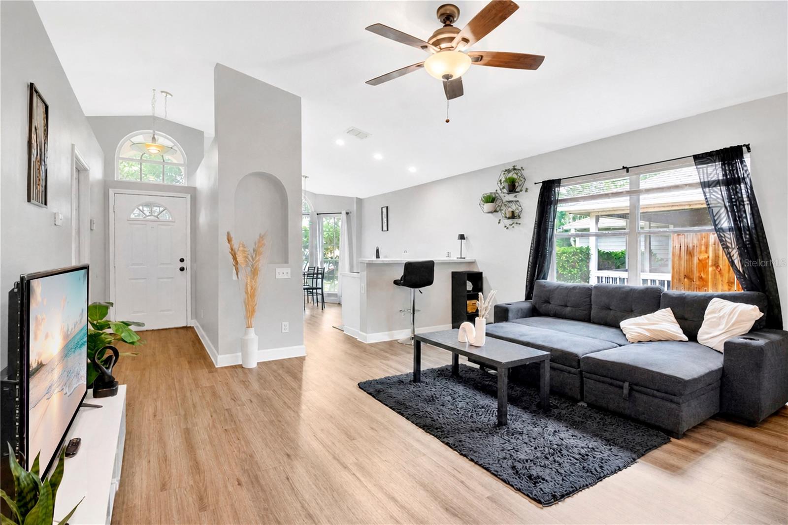 2413 RADNOR AVE, ORLANDO, FL, 32826