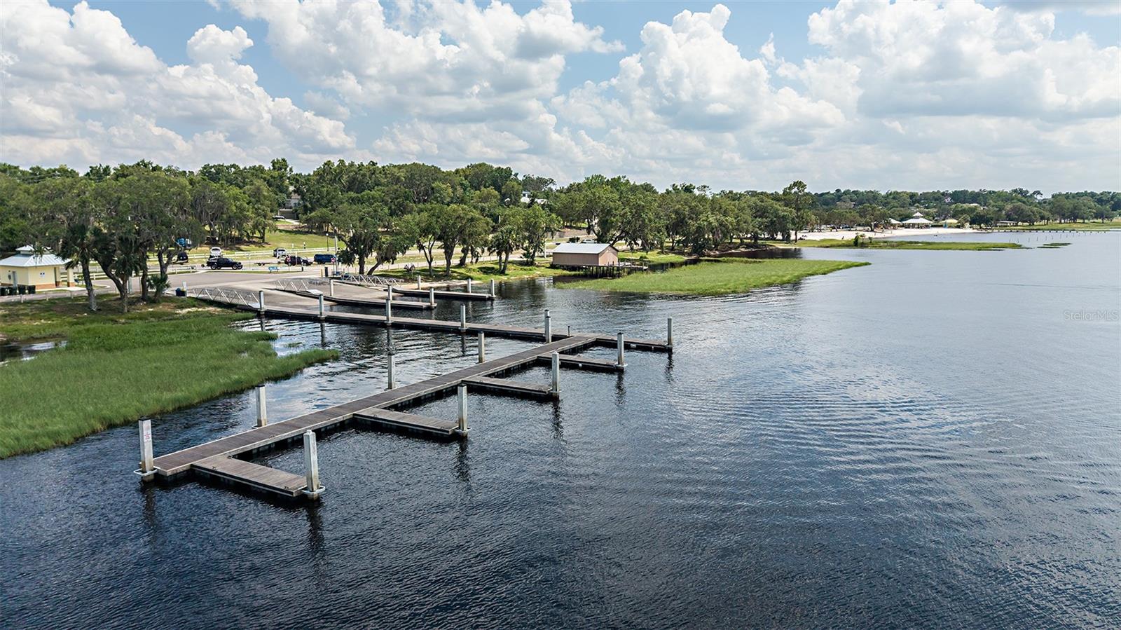 379 CORNERSTONE DR, GROVELAND, FL, 34736