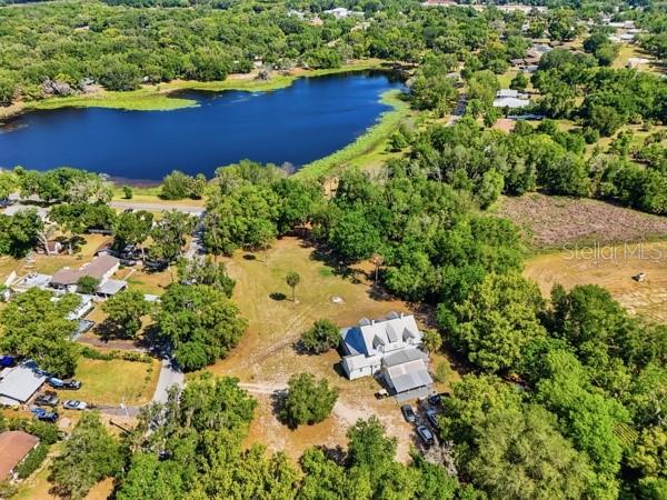 511 E MIRROR LAKE DR, FRUITLAND PARK, FL, 34731