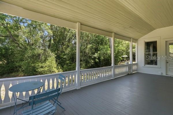 511 E MIRROR LAKE DR, FRUITLAND PARK, FL, 34731