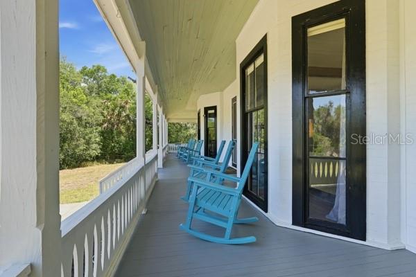 511 E MIRROR LAKE DR, FRUITLAND PARK, FL, 34731