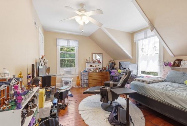 511 E MIRROR LAKE DR, FRUITLAND PARK, FL, 34731