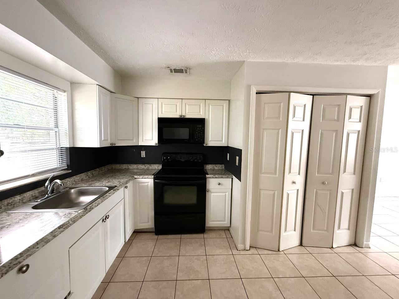 8505 N TAMPA ST #A, TAMPA, FL, 33604