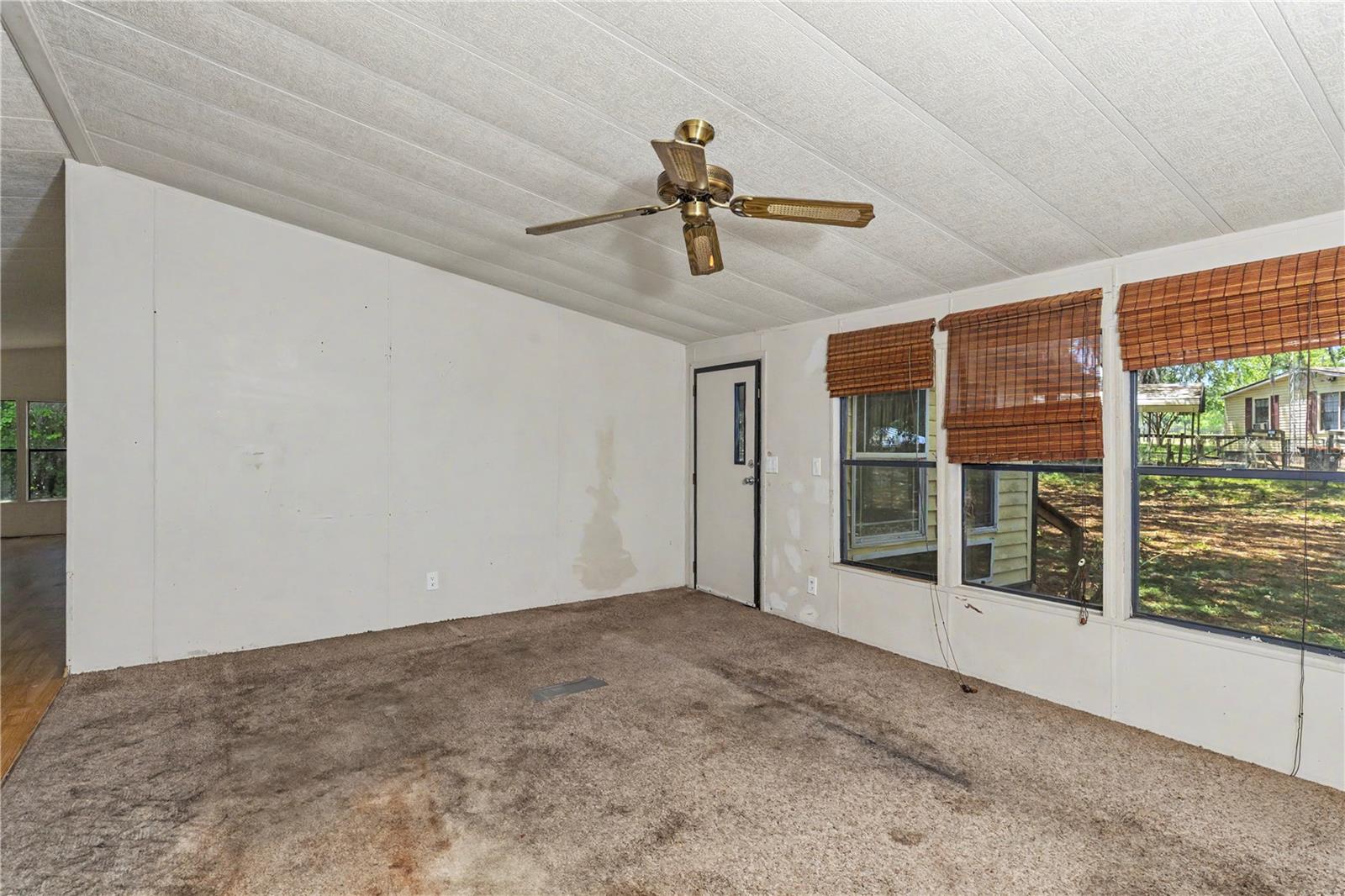 18007 SE 90TH ST, OCKLAWAHA, FL, 32179