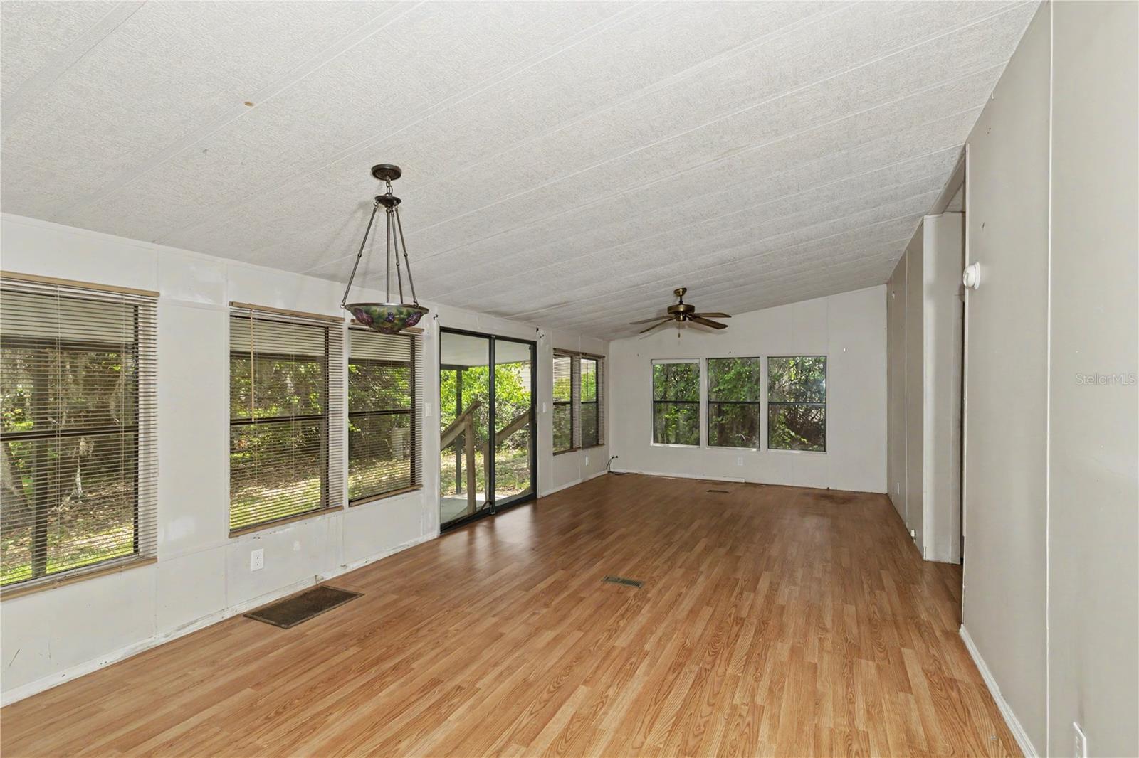 18007 SE 90TH ST, OCKLAWAHA, FL, 32179