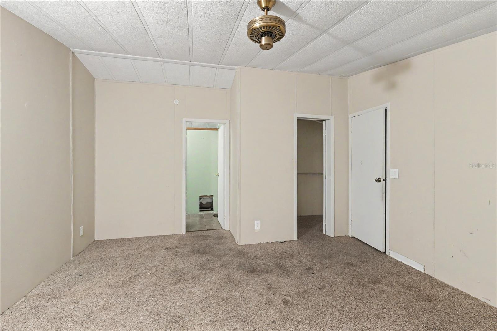 18007 SE 90TH ST, OCKLAWAHA, FL, 32179