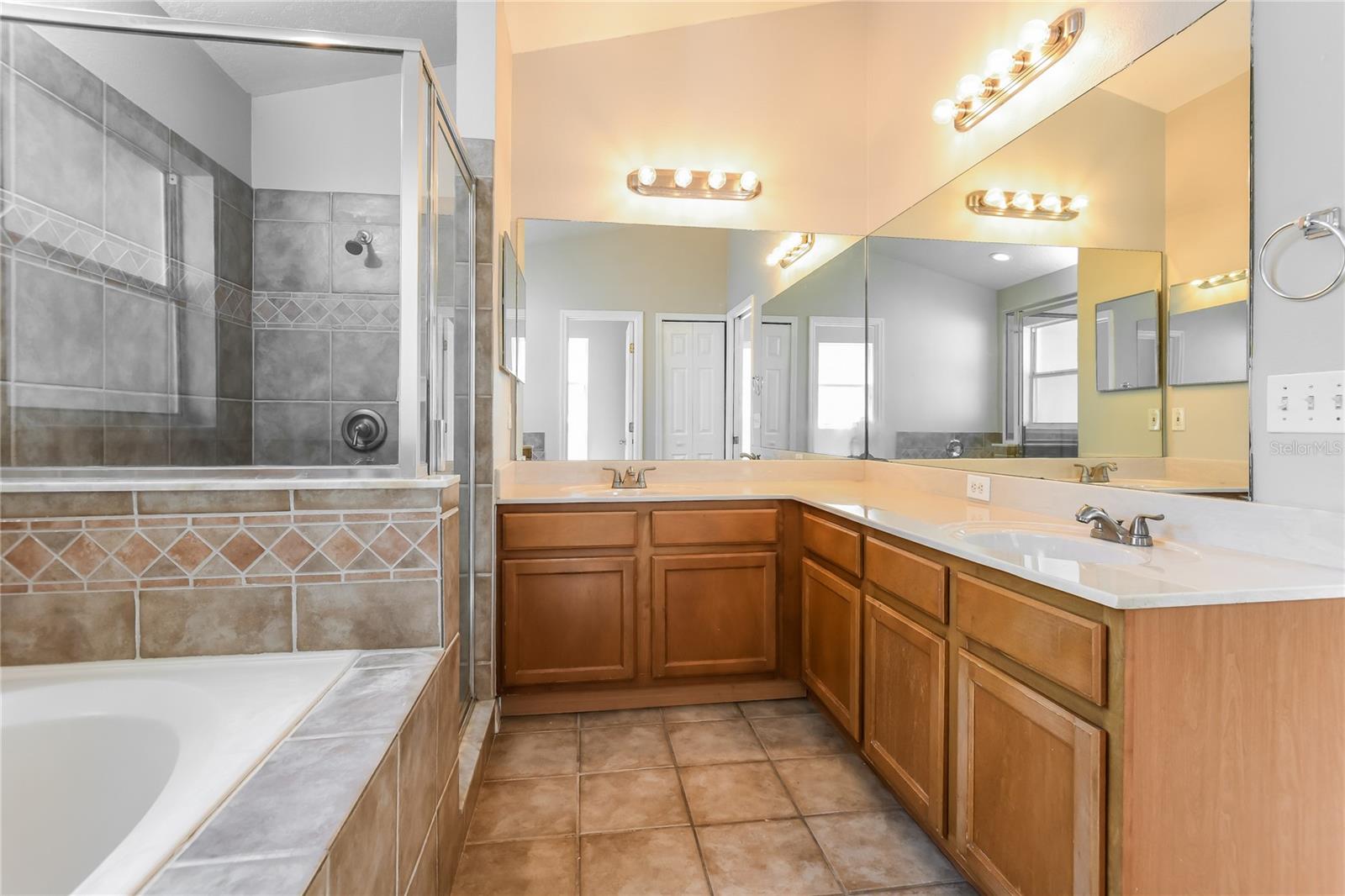 2502 BALMORAL DR, KISSIMMEE, FL, 34744