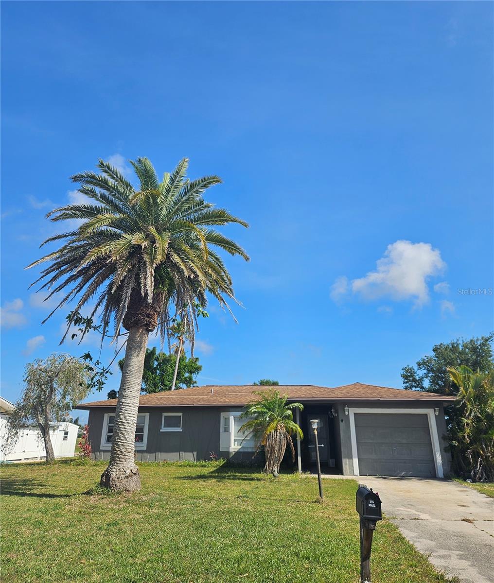 11 GOLFVIEW RD, ROTONDA WEST, FL, 33947
