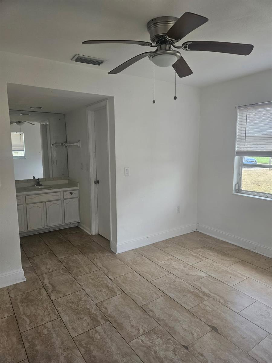 11 GOLFVIEW RD, ROTONDA WEST, FL, 33947