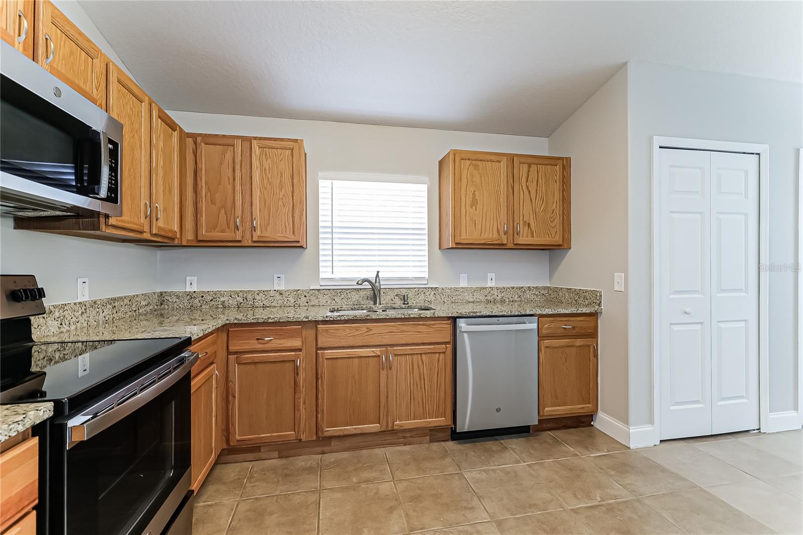 319 ERIE CT, KISSIMMEE, FL, 34759