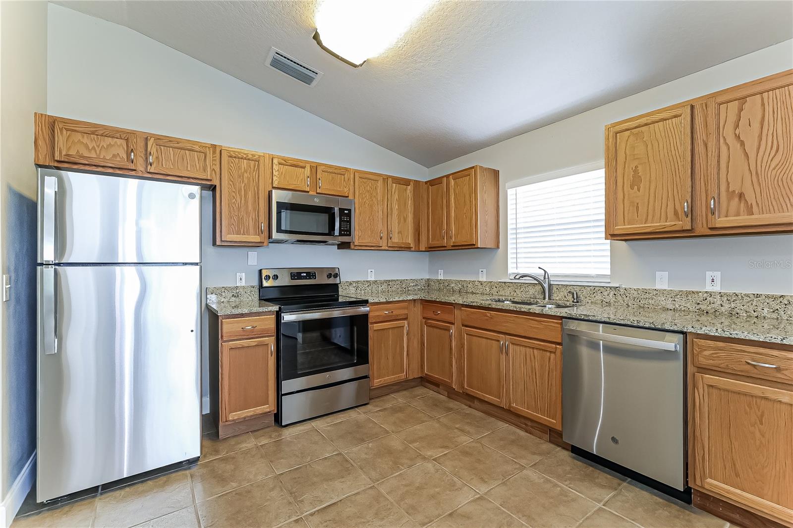 319 ERIE CT, KISSIMMEE, FL, 34759