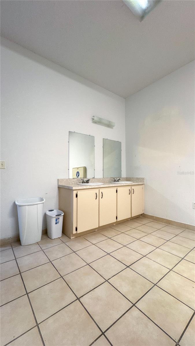4040 E COUNTY ROAD 540A, LAKELAND, FL, 33813