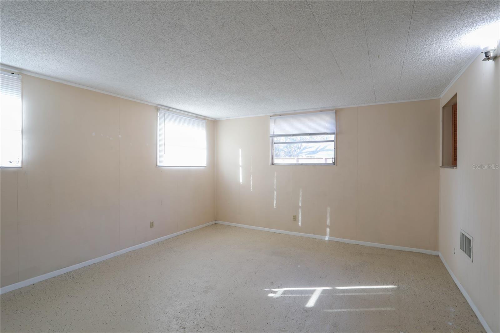 1704 EDMUNDSHIRE RD, ORLANDO, FL, 32812