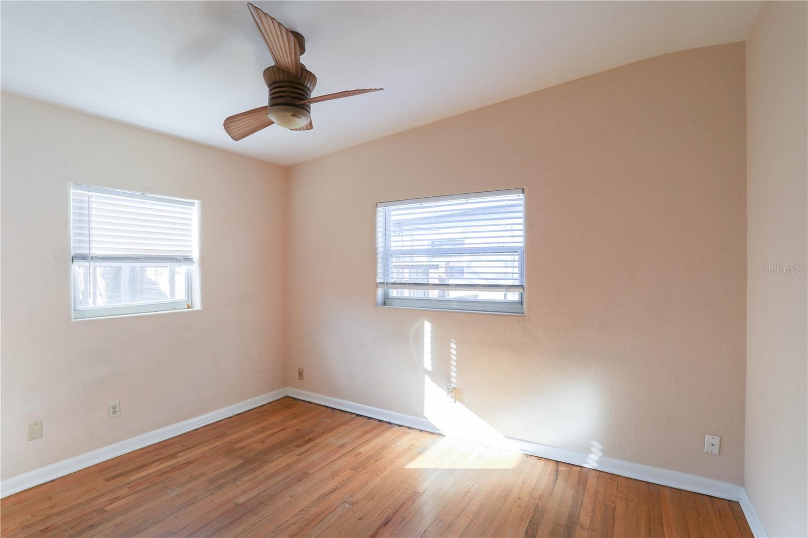 1704 EDMUNDSHIRE RD, ORLANDO, FL, 32812