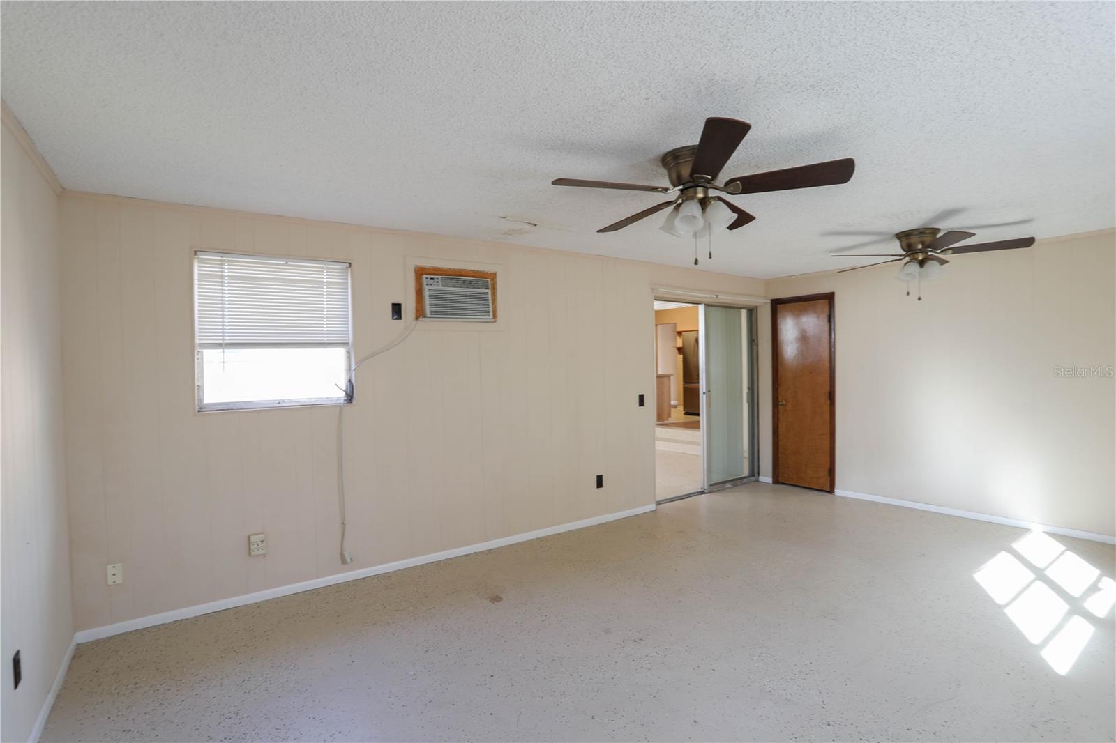 1704 EDMUNDSHIRE RD, ORLANDO, FL, 32812