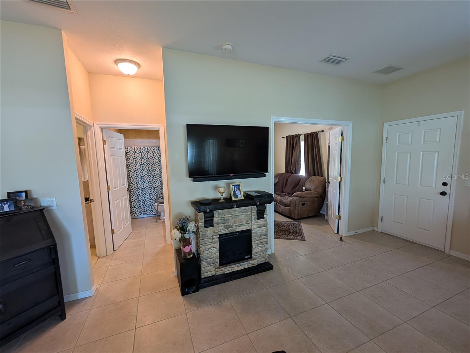 25526 HERITAGE LAKE BLVD, PUNTA GORDA, FL, 33983