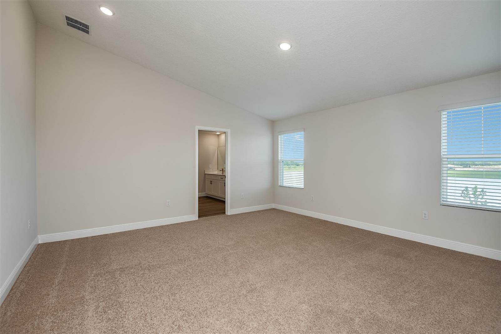 9886 ANNUNCIATION DR, WESLEY CHAPEL, FL, 33545