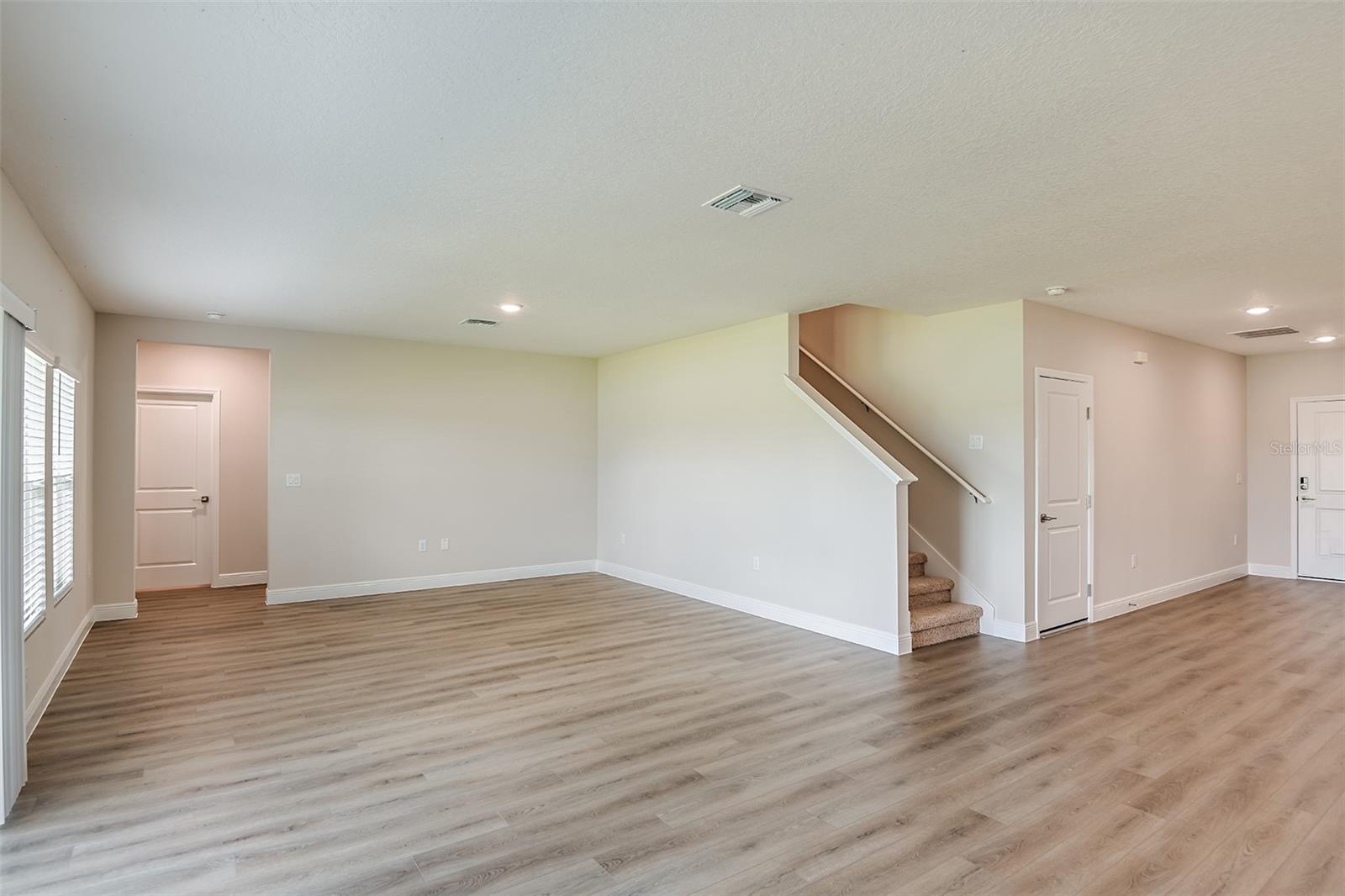 9886 ANNUNCIATION DR, WESLEY CHAPEL, FL, 33545
