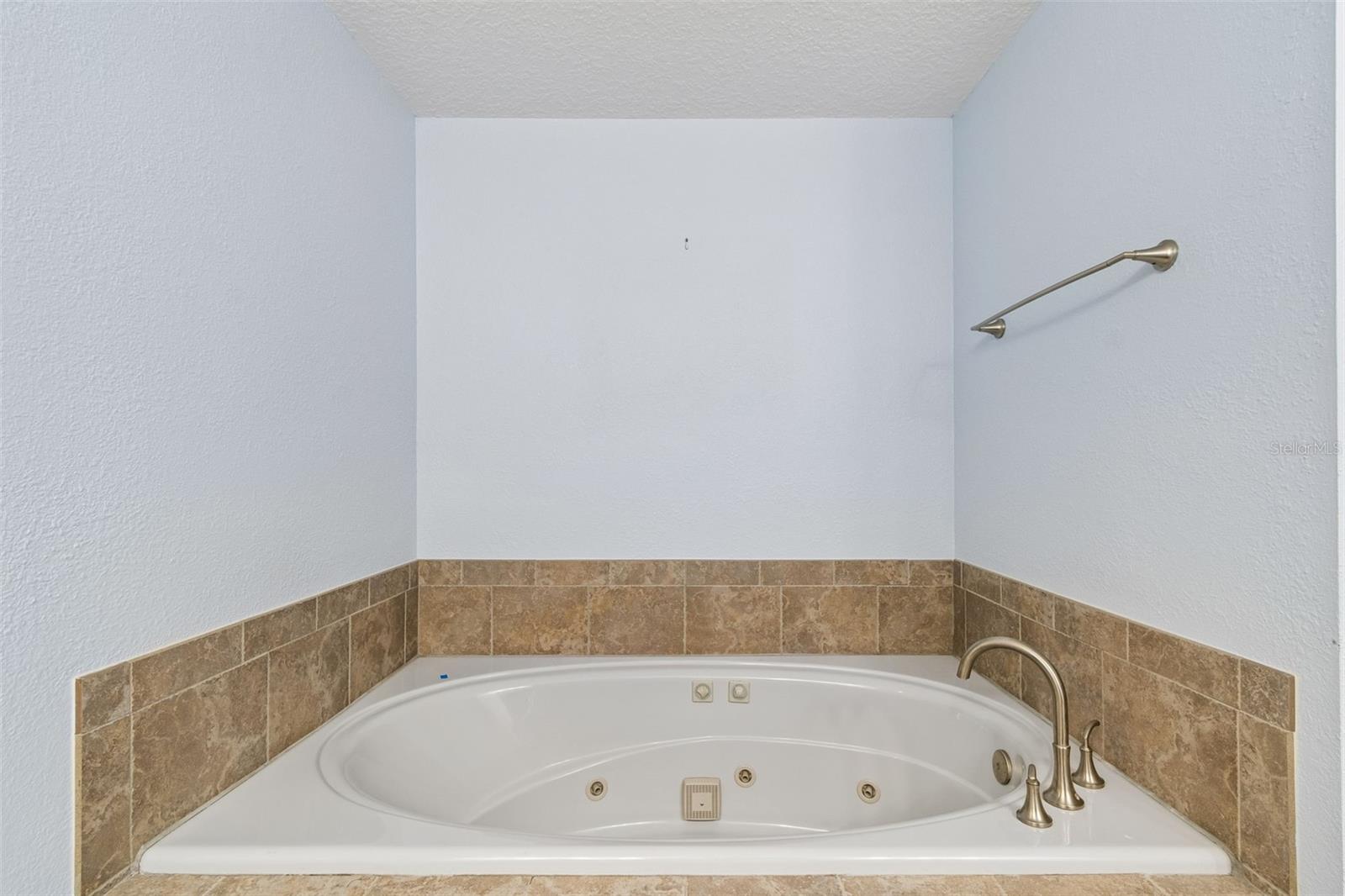 487 PINELLAS BAYWAY S #207, ST PETERSBURG, FL, 33715