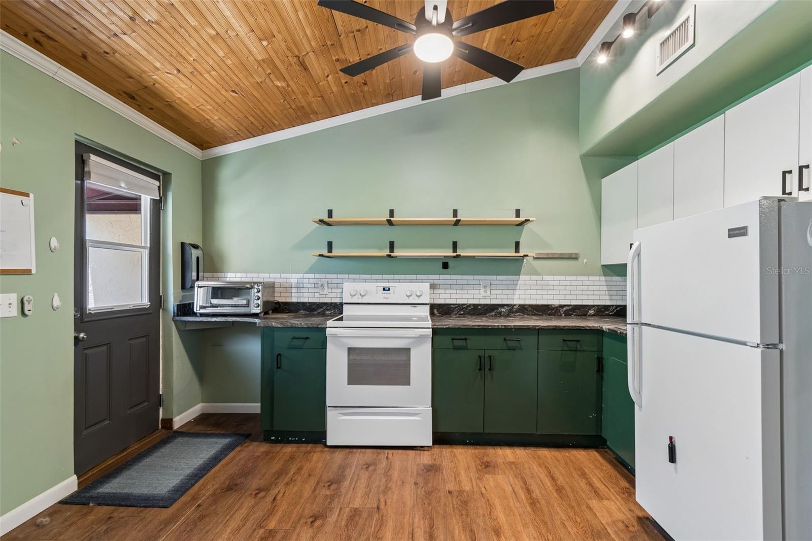 487 PINELLAS BAYWAY S #207, ST PETERSBURG, FL, 33715