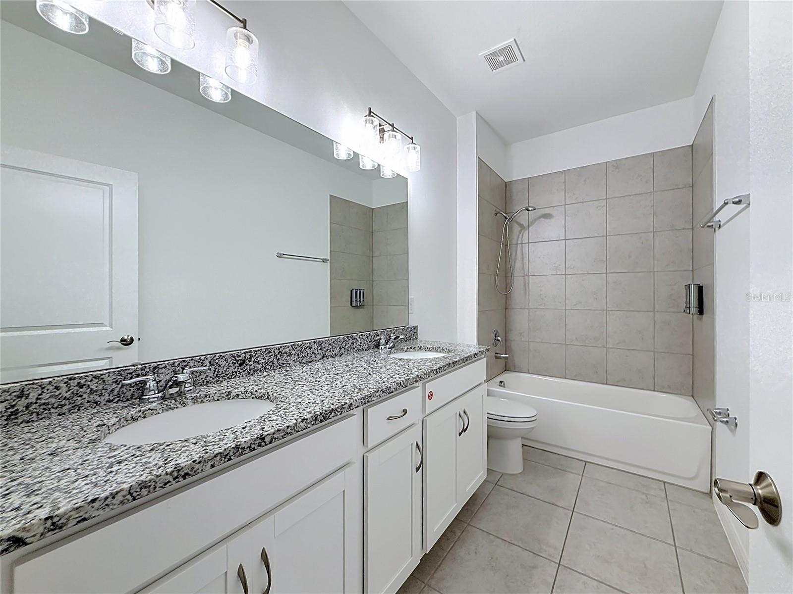 418 QUAYSIDE AVE, MASCOTTE, FL, 34753