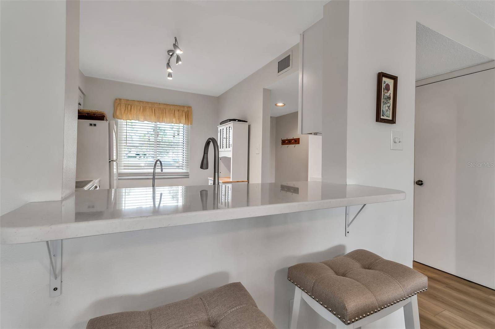 5224 LAKE VILLAGE DR #67, SARASOTA, FL, 34235