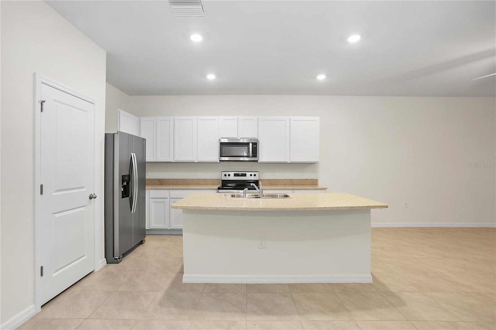 32859 PEZ LANDING LN, WESLEY CHAPEL, FL, 33543