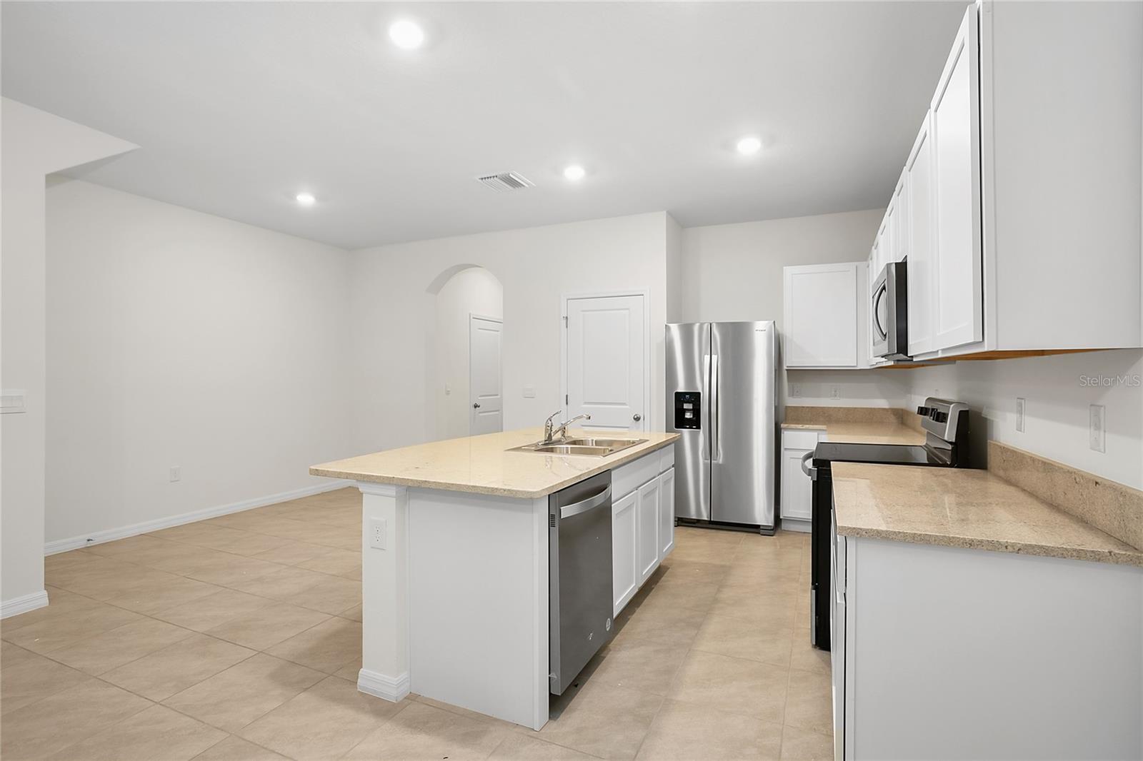 32859 PEZ LANDING LN, WESLEY CHAPEL, FL, 33543