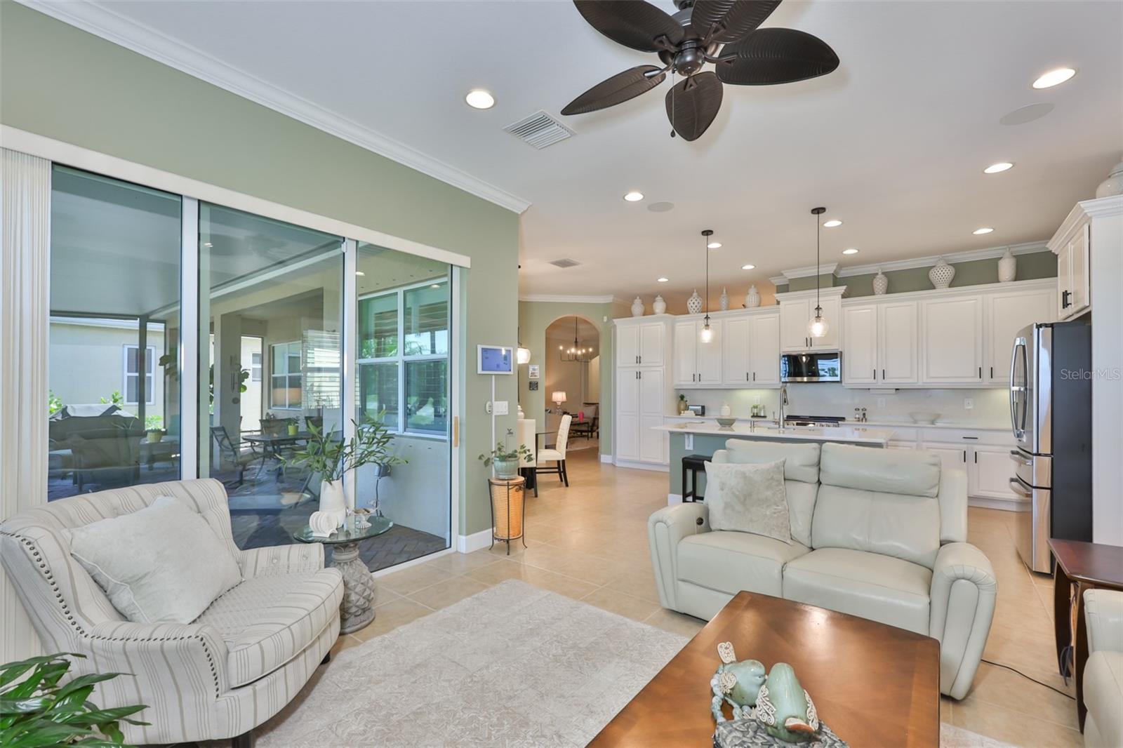 1618 EMERALD DUNES DR, SUN CITY CENTER, FL, 33573